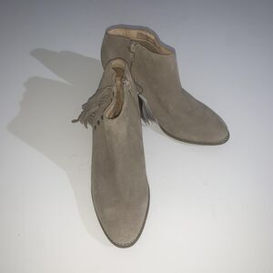 Vionic Boots Womens Size 9.5 Taupe Suede Faros Ankle Booties Fringe Zip Studded